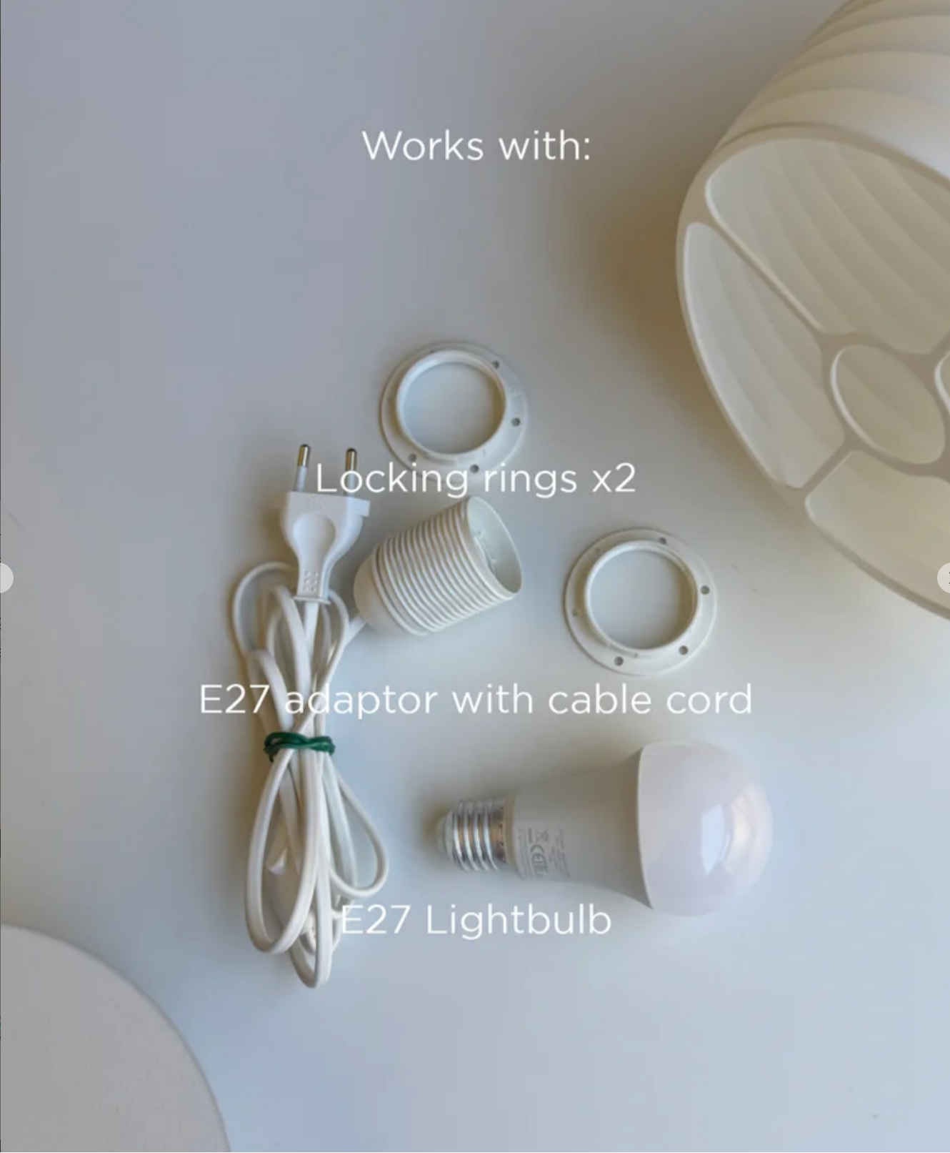 Das ist Icarus  eine Schreibtischlampe im Schicken Design Moderne Lampe in Vasen Design