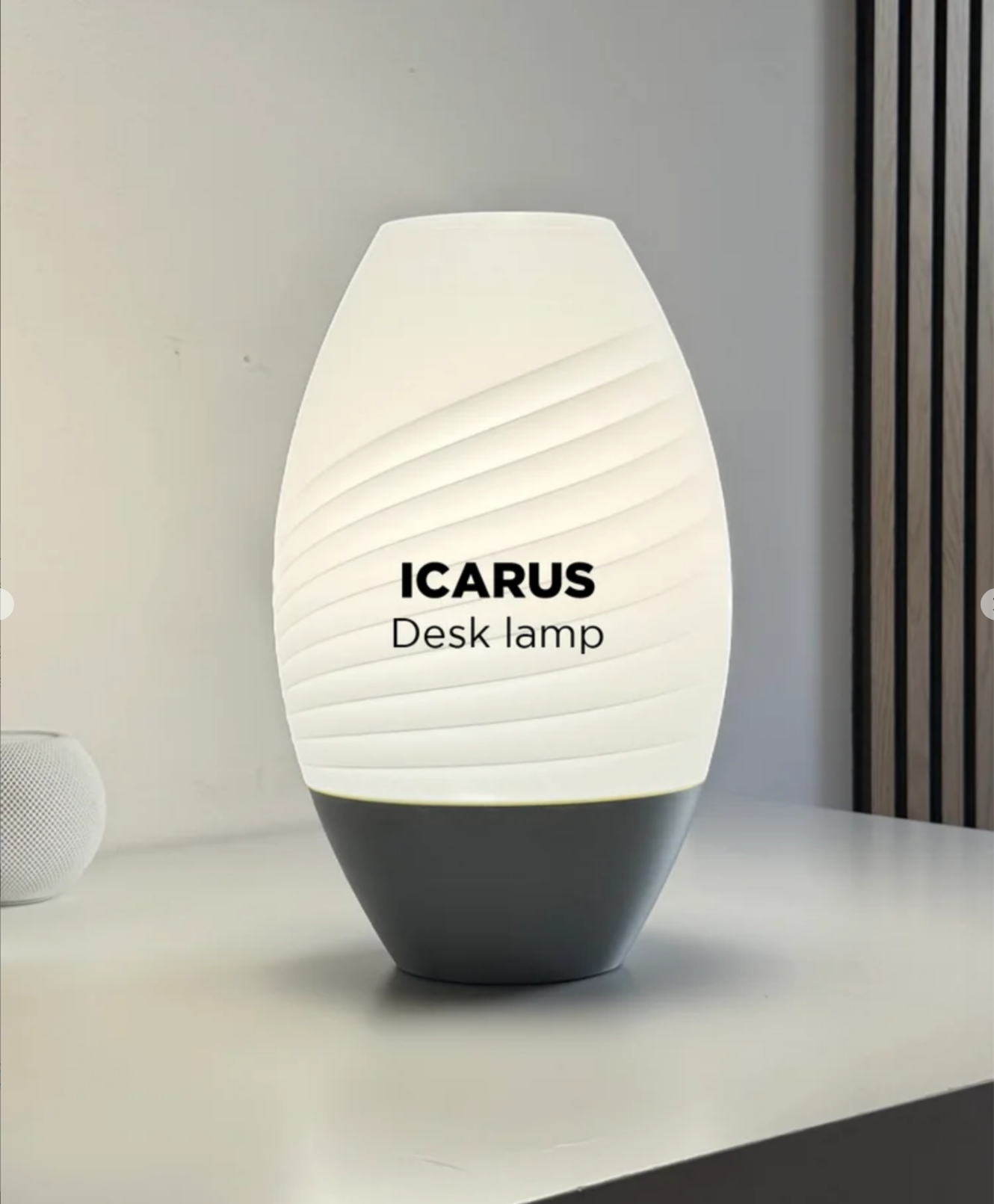 Das ist Icarus  eine Schreibtischlampe im Schicken Design Moderne Lampe in Vasen Design